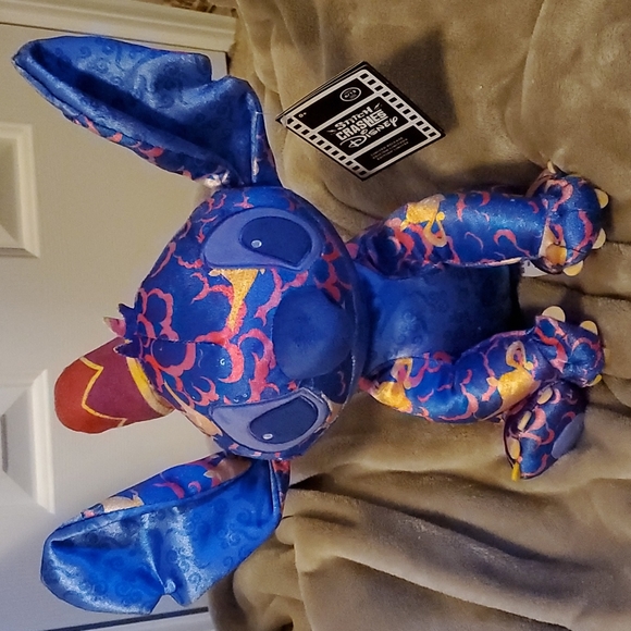Disney Other - Stitch Crashes Disney Pin & Plush